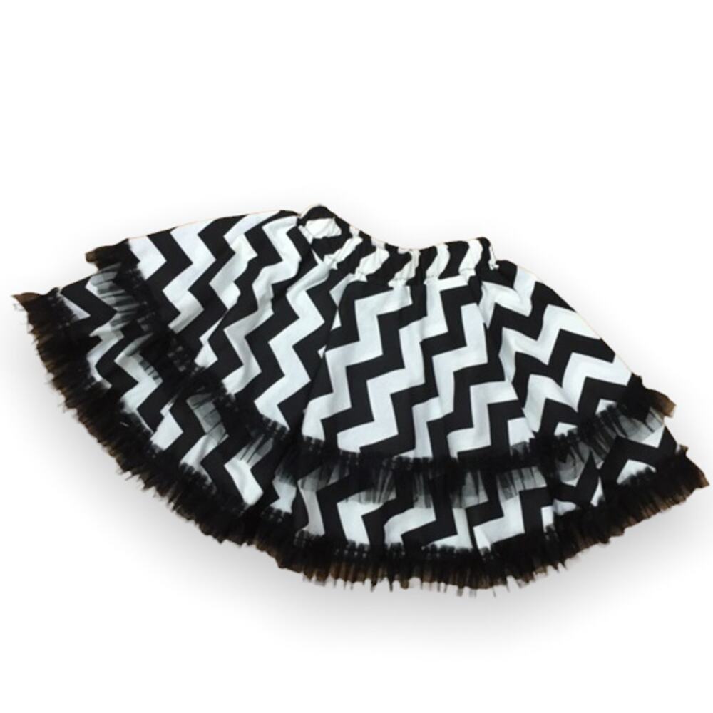 Owl's &‎ Bat's Girls Skirt Size 2T Chevron Twirly Black Off White NEW